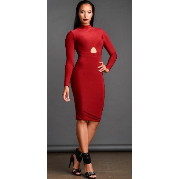 Burgundy midi dress zoals Kim Kardashian